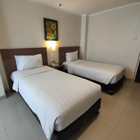 1O1 Urban Jakarta Thamrin Extérieur photo