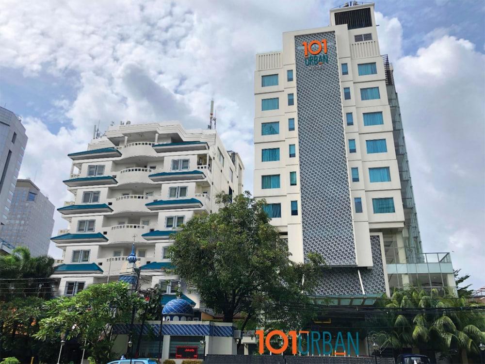1O1 Urban Jakarta Thamrin Extérieur photo